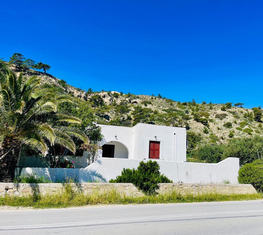 Limni Villa *