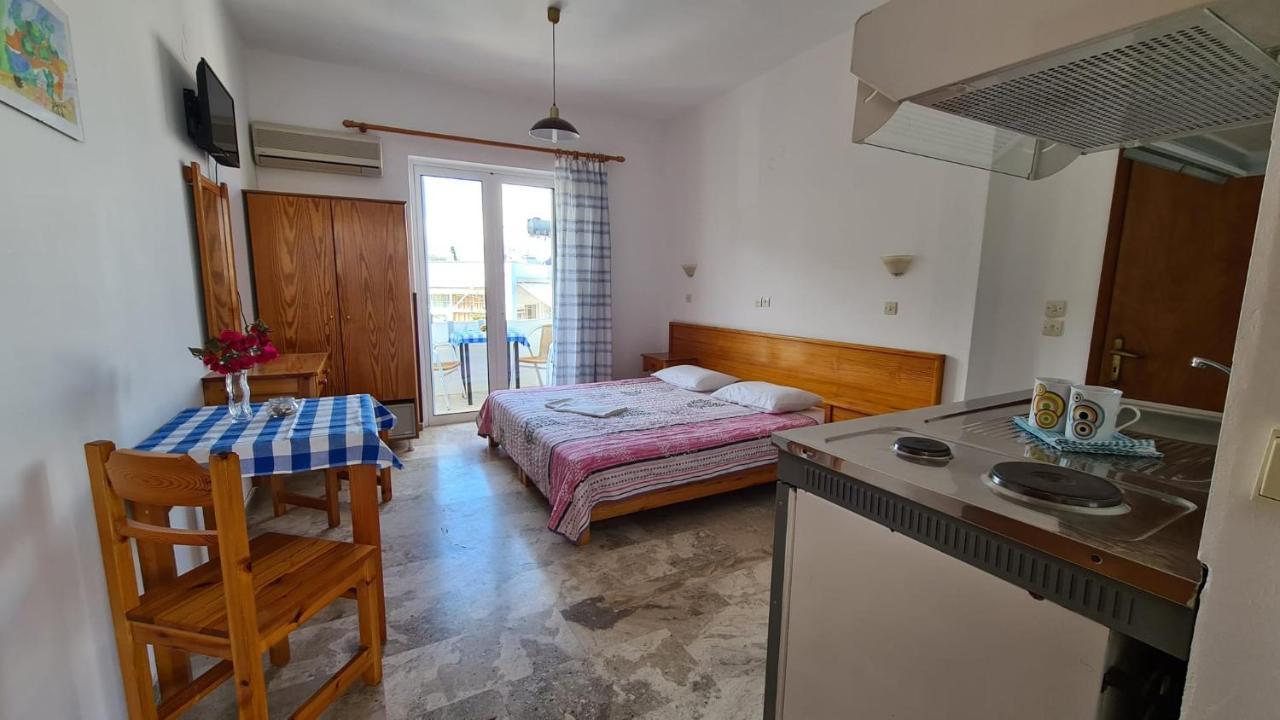 Bellos Guest house *