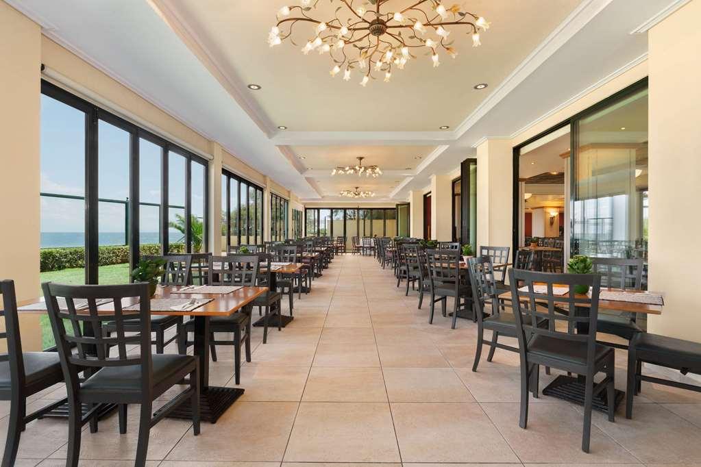 Ramada By Wyndham, Athens Club Attica Riviera 5*