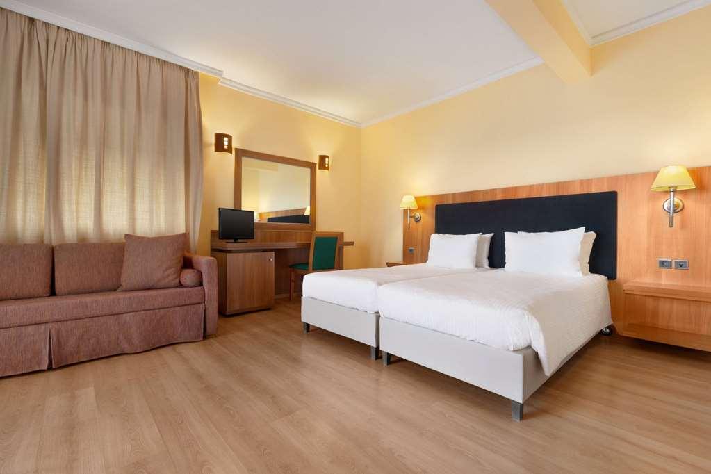 Ramada By Wyndham, Athens Club Attica Riviera