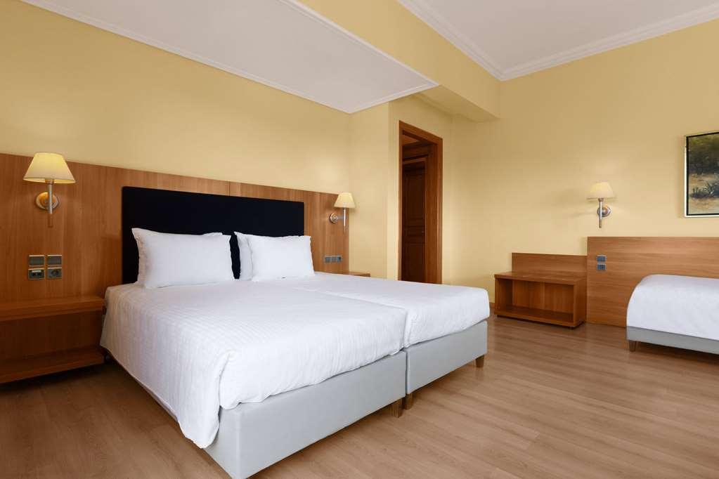 Hotel Ramada By Wyndham, Athens Club Attica Riviera