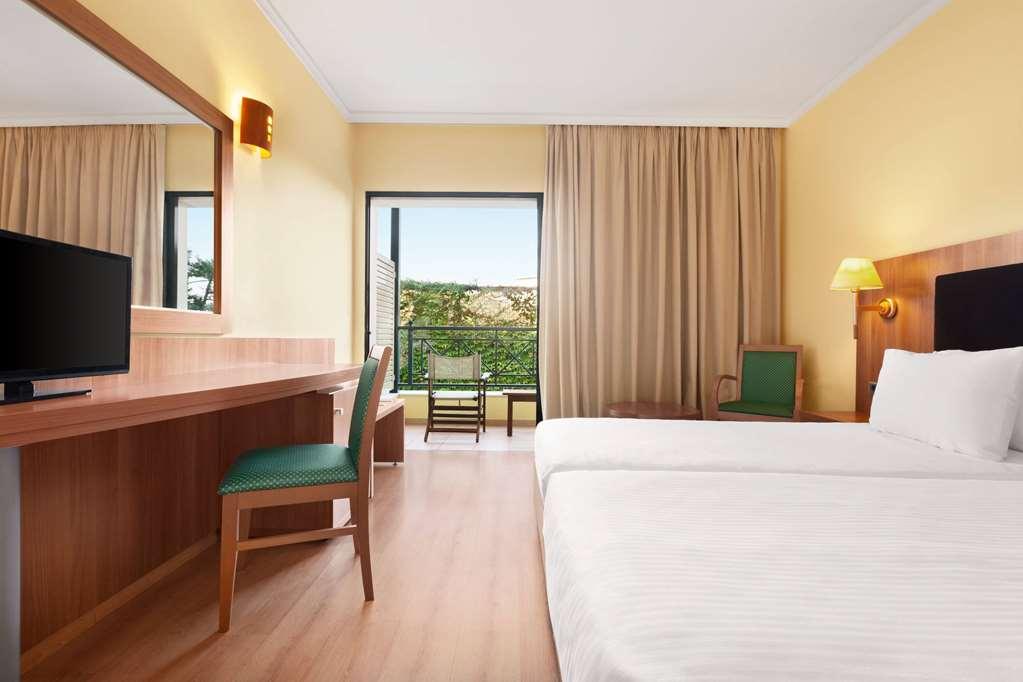 Ramada By Wyndham, Athens Club Attica Riviera Hotel