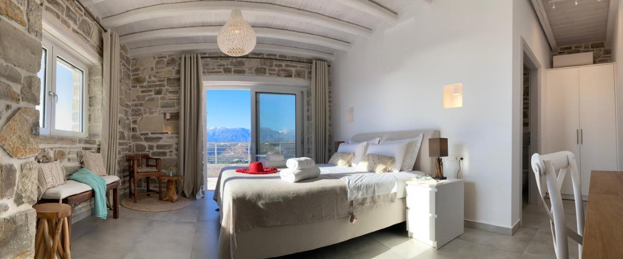 Levanta: Luxurious Stone With Infinity Pool And Sea Views *