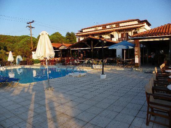 Golden Hotel 2*