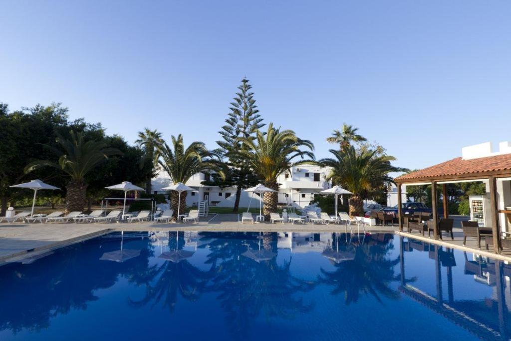 Abella Hotel 3*