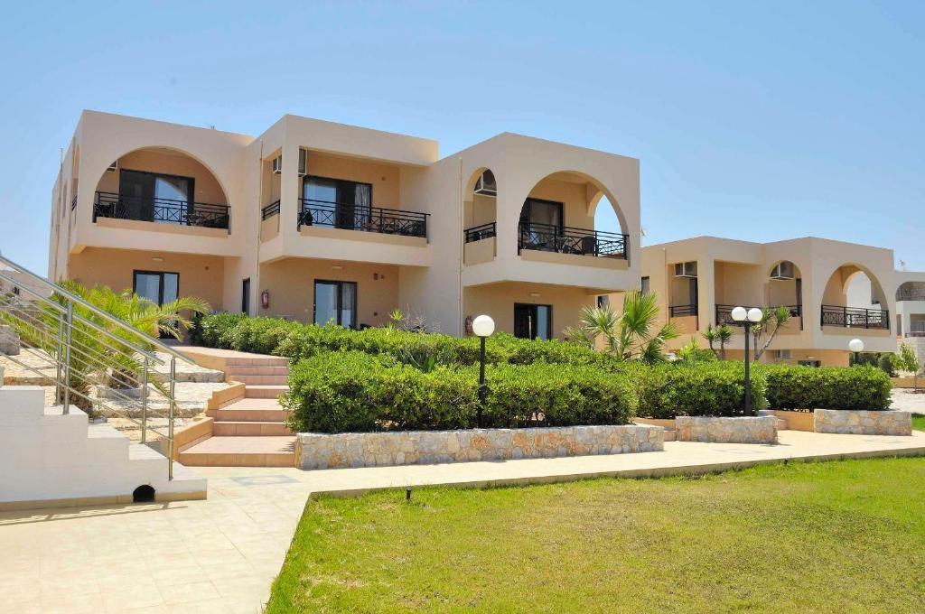 Nanakis Aparthotel