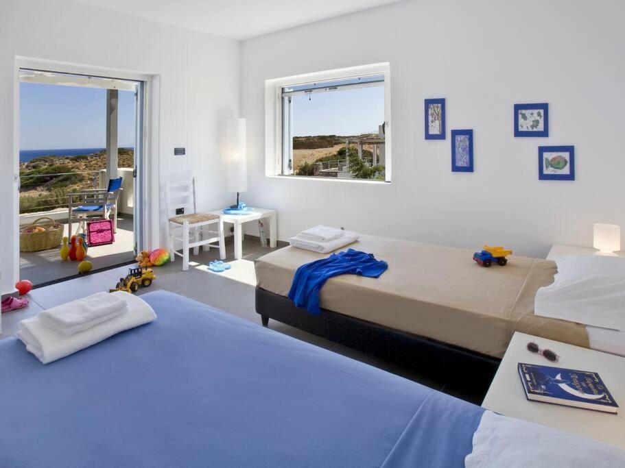 Beachfront Thesseus Naxos City