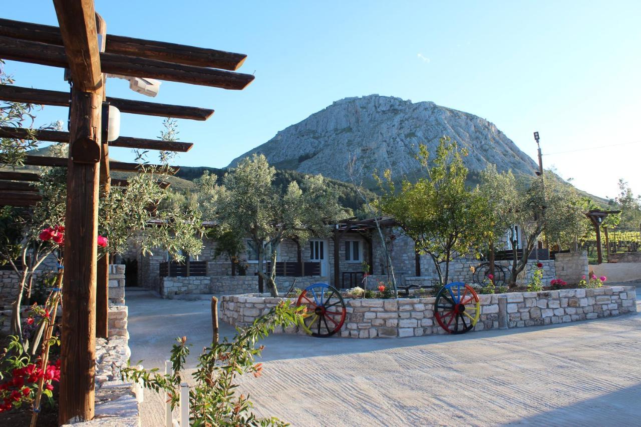 Acrocorinth Apartment *