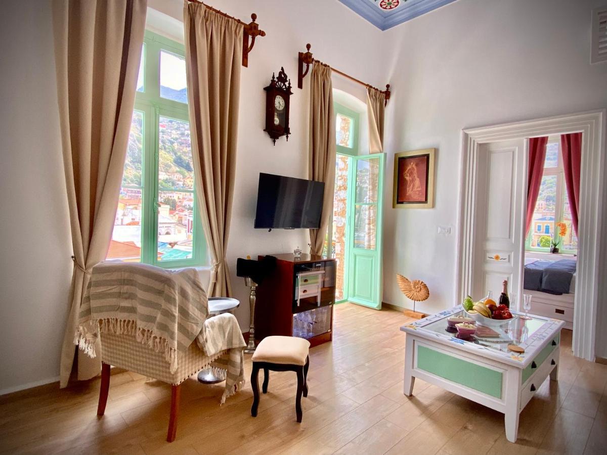 “athenas” Neoclassic Harbour View Symi