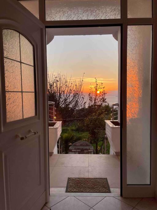 Apartment Leve Mikra Mandinia