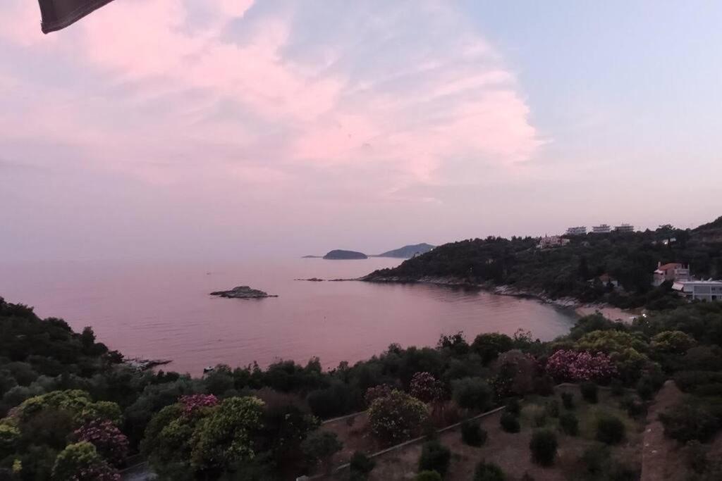 Beach Apartment Palaiontsiflikion