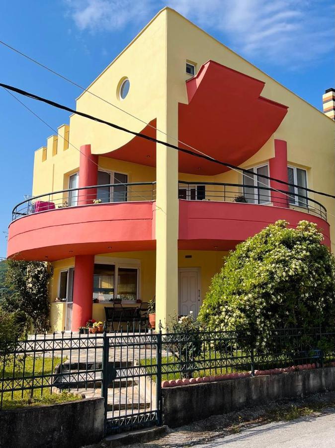 In * Agiakampos (Volos)