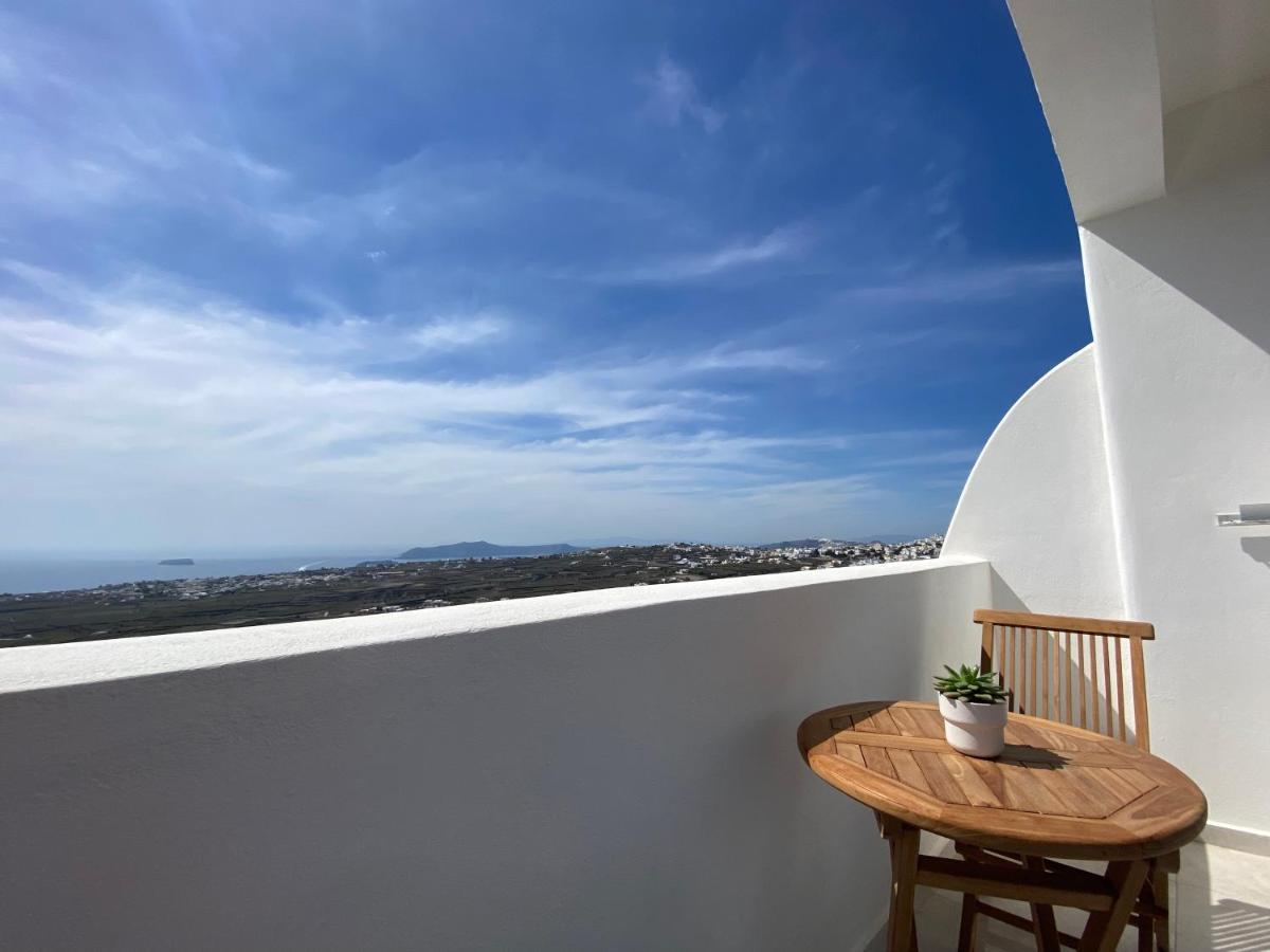 Holiday home Ena Santorini *