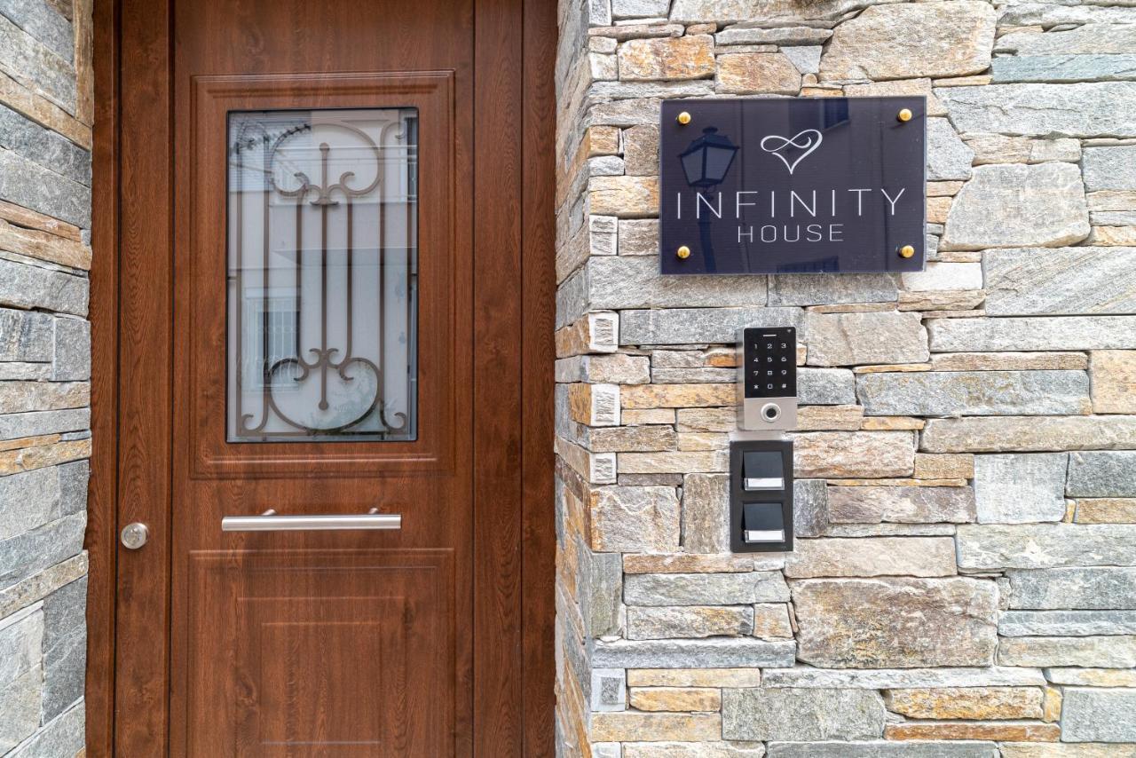 Infinity House Apartment *
