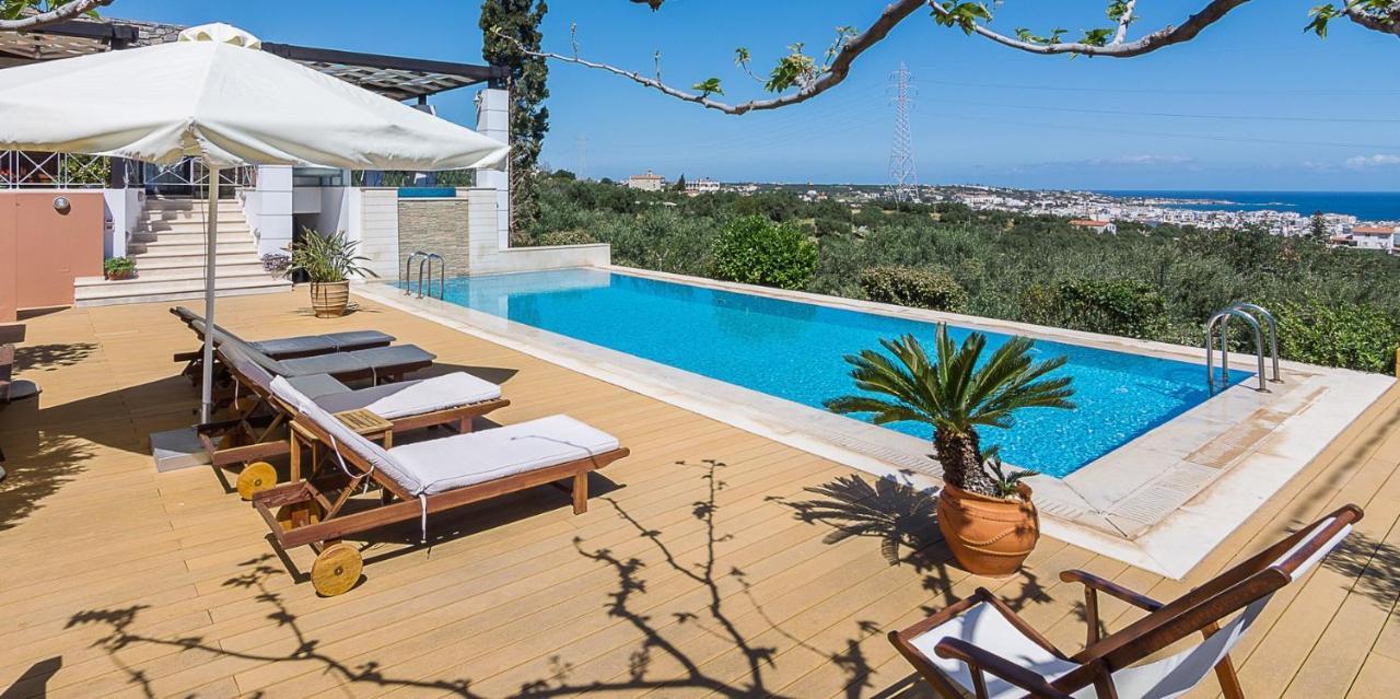 Erondas Villa *
