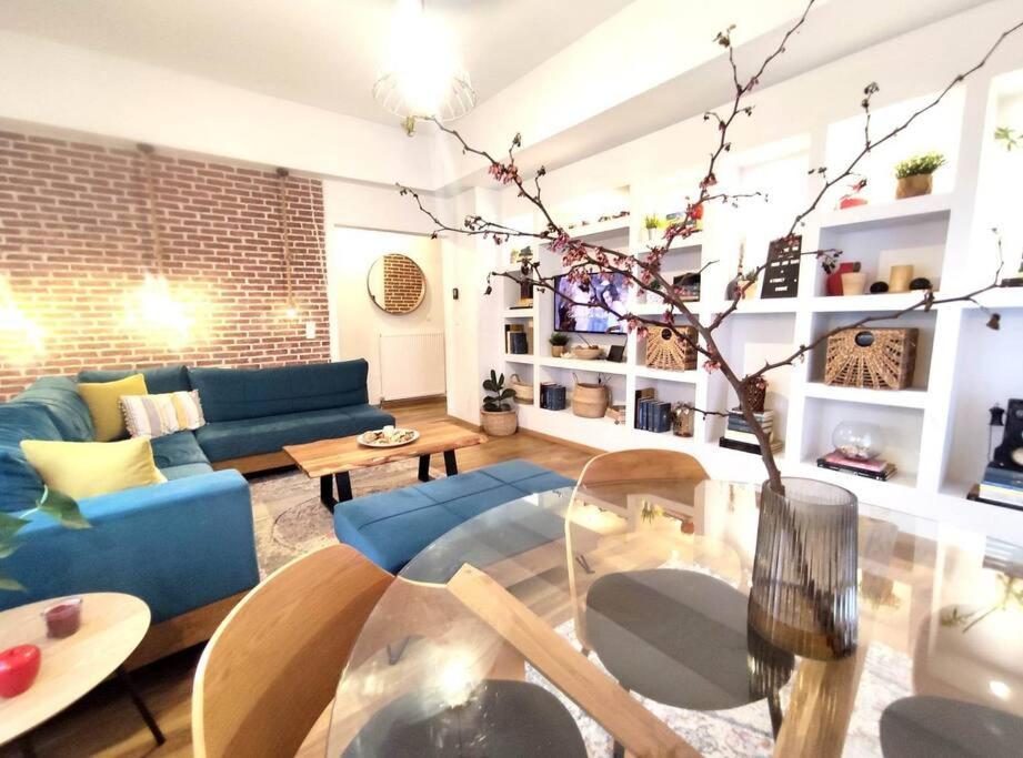 Voukamvilia Boutique *