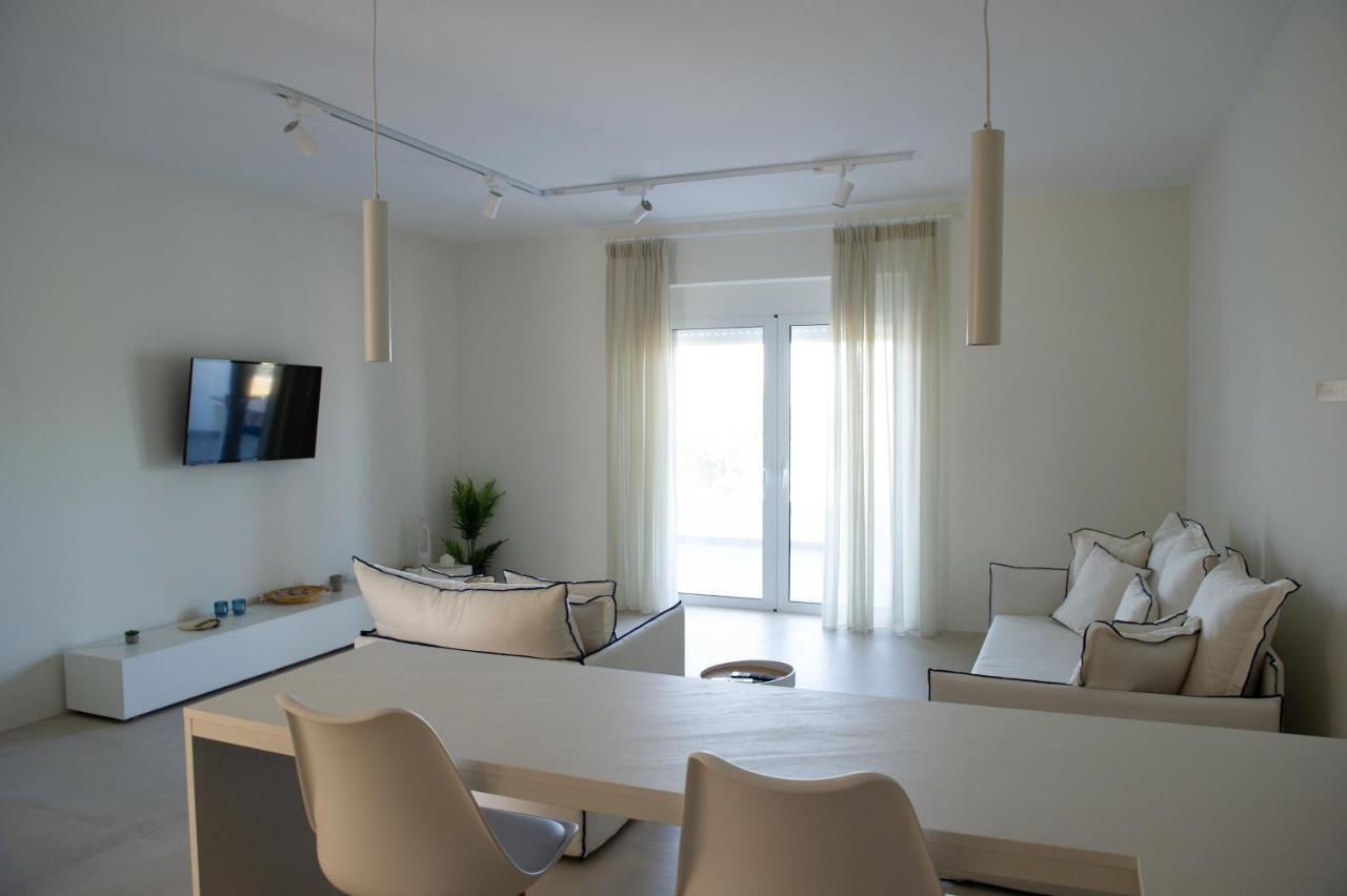 La Bleue Beachfront Boutique Apartment