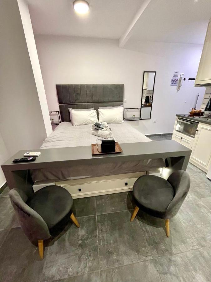 Mini Apartment *