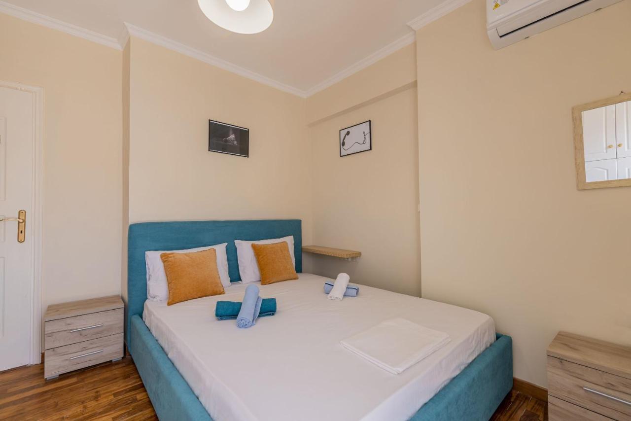 Scarlett Apartment