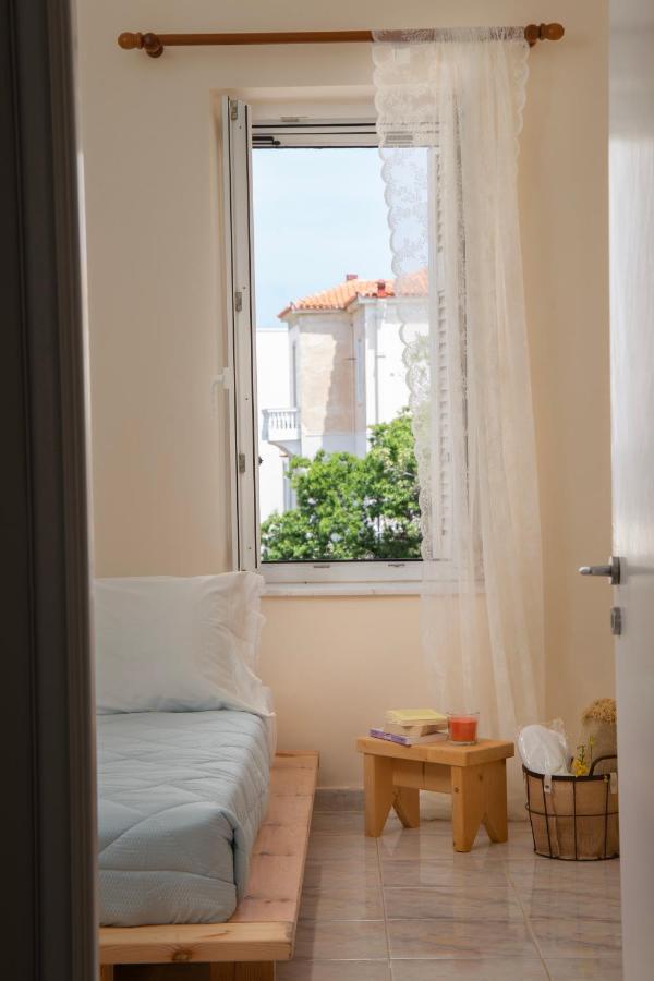Apartment Theros