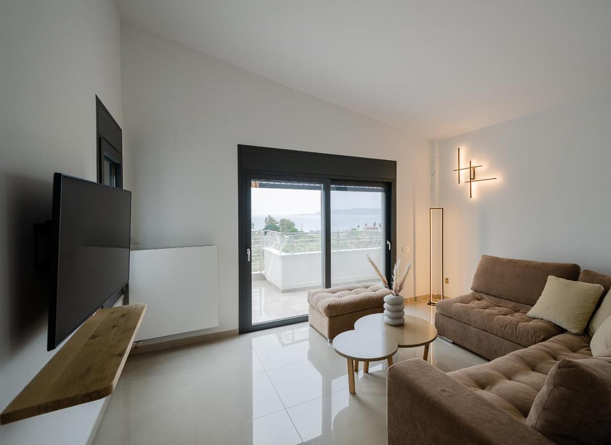 Salandore Blue Finikounta