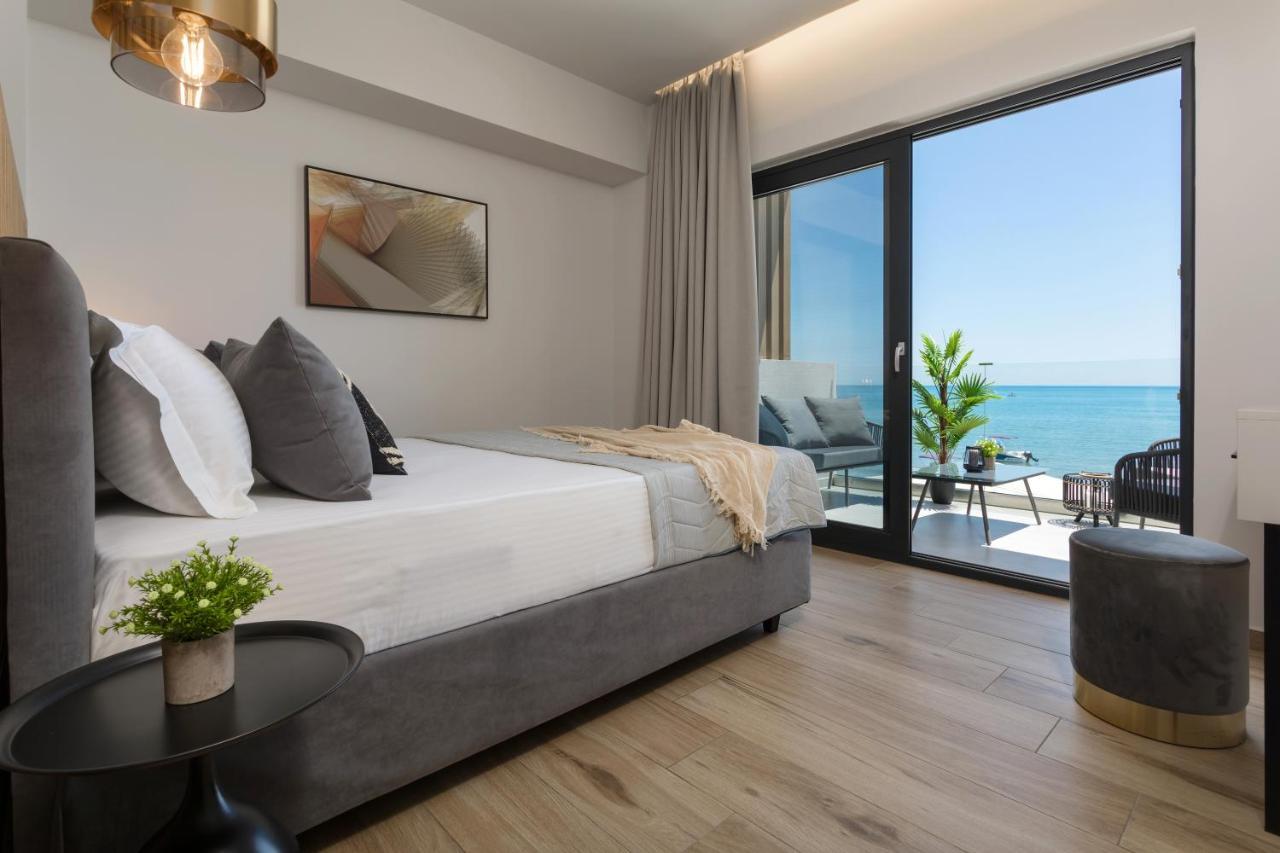 Akrogiali Luxury View