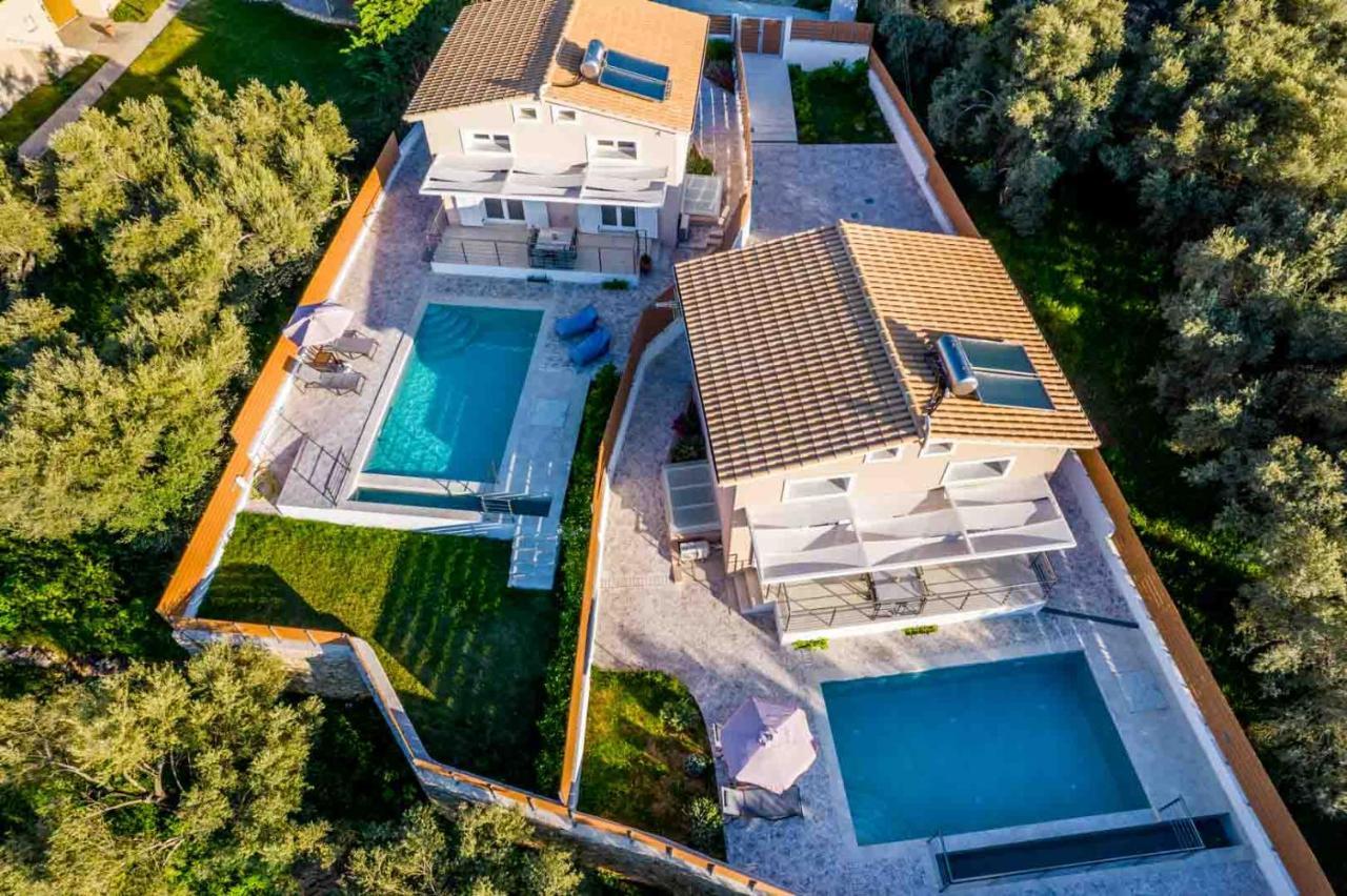 Elianthos Luxury Villa Tsoukaladhes