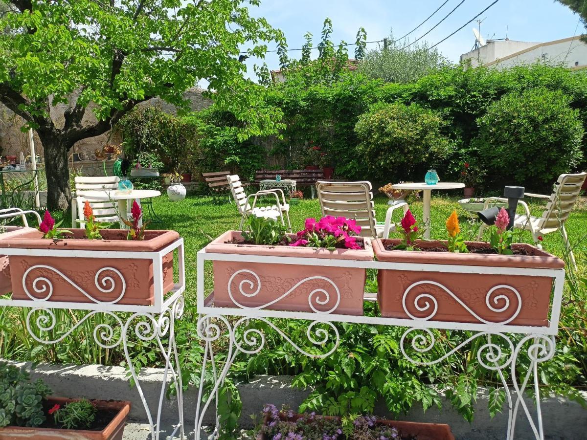 Finikas Aparthotel *