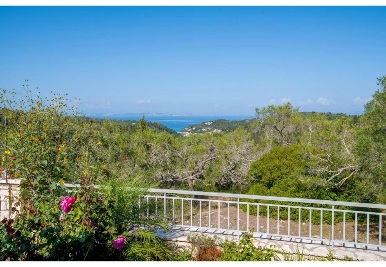 Aloni * Lakka (Paxos)