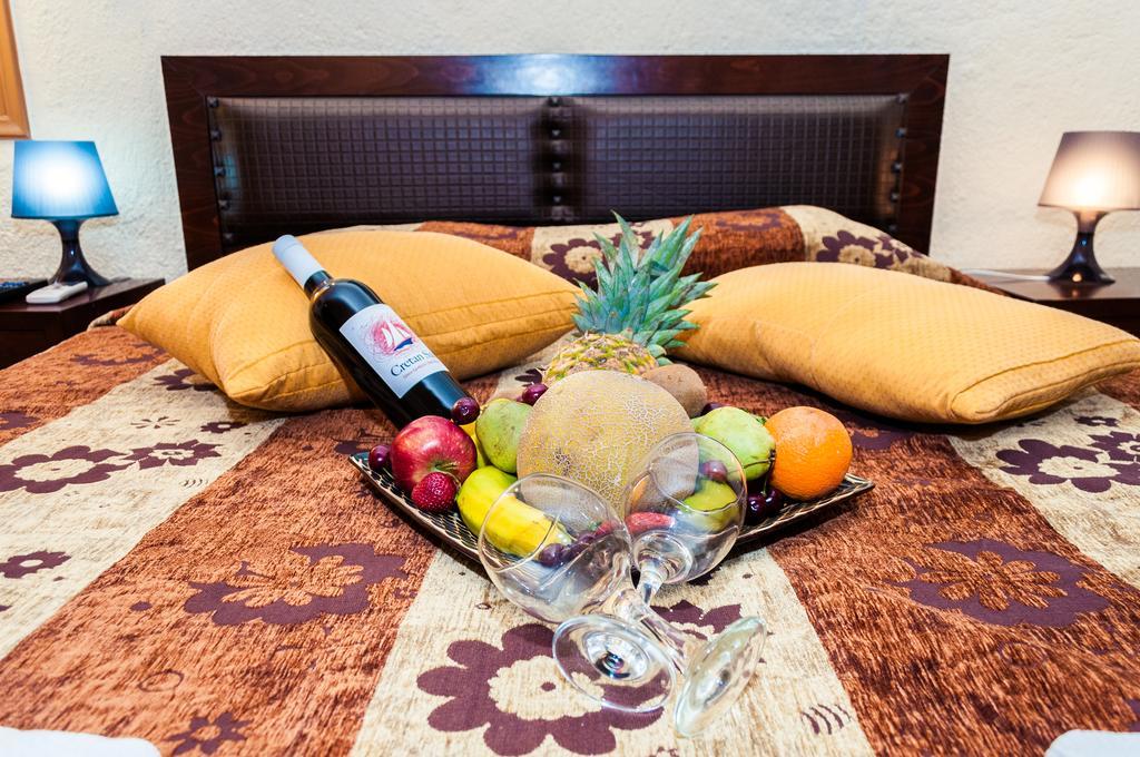 Olive Garden Apts & Apartment Elounda (Crete)