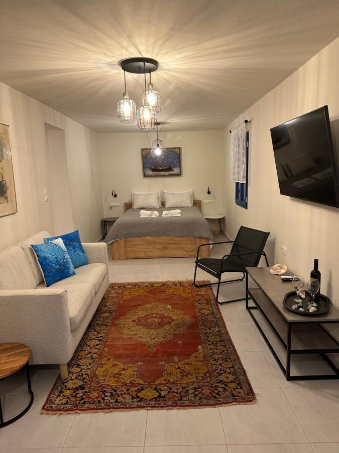 Holiday home Porphyra *