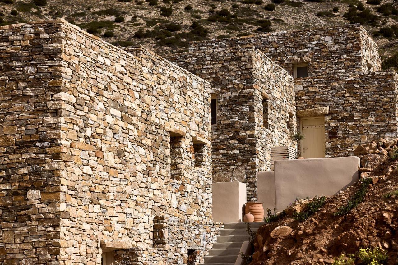 Apsila Pool Kamares (Sifnos)