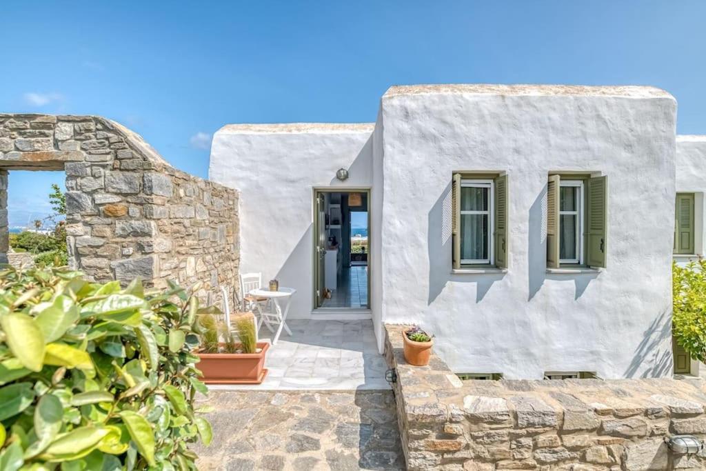 Vino - Cycladic Calm Isterni (Paros)