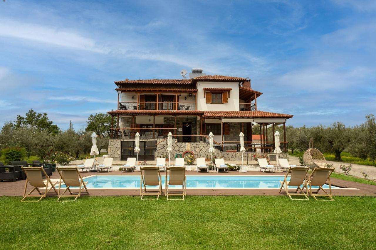 Kalisun Pool House By Georgalas Nea Kallikrateia