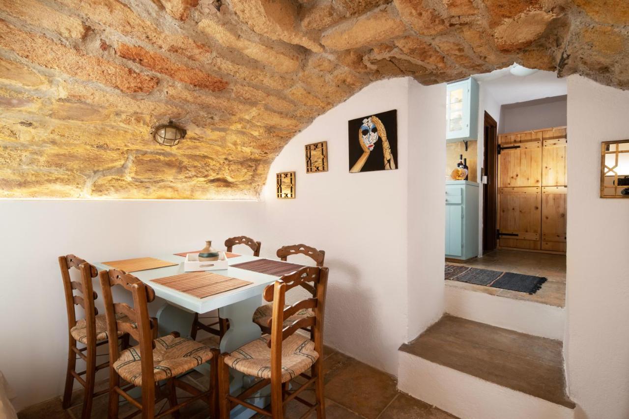 Guest house Menexes Monemvasia
