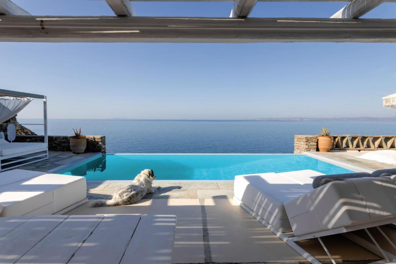 Villa Waterfront With A Swimming Pool, Sea View And Direct Access To The Sea Melissaki