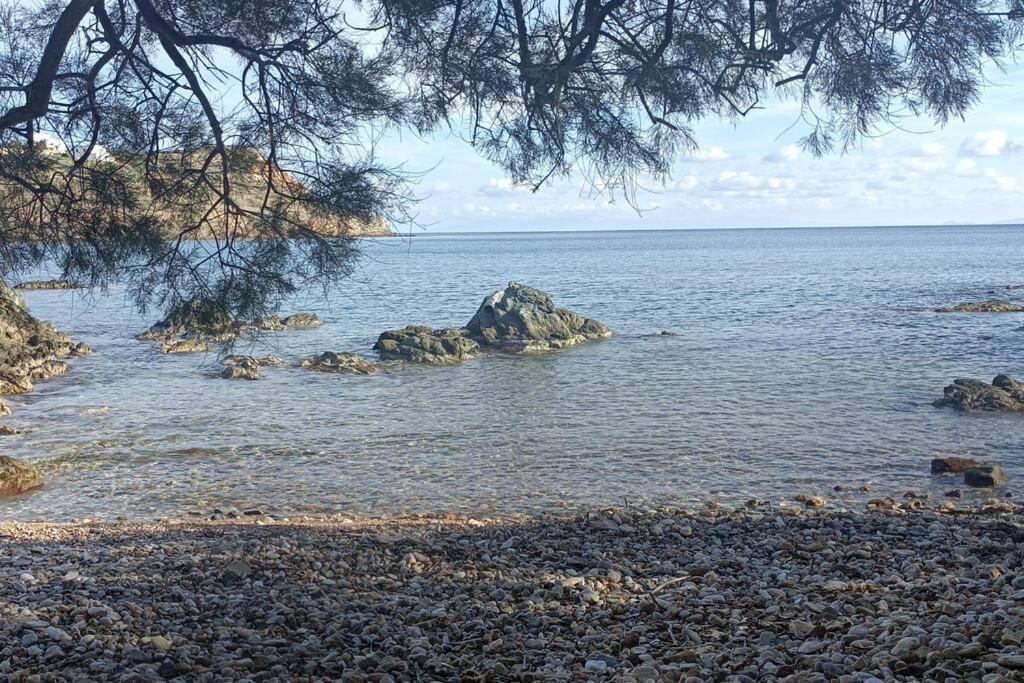 Holiday home Smaragda