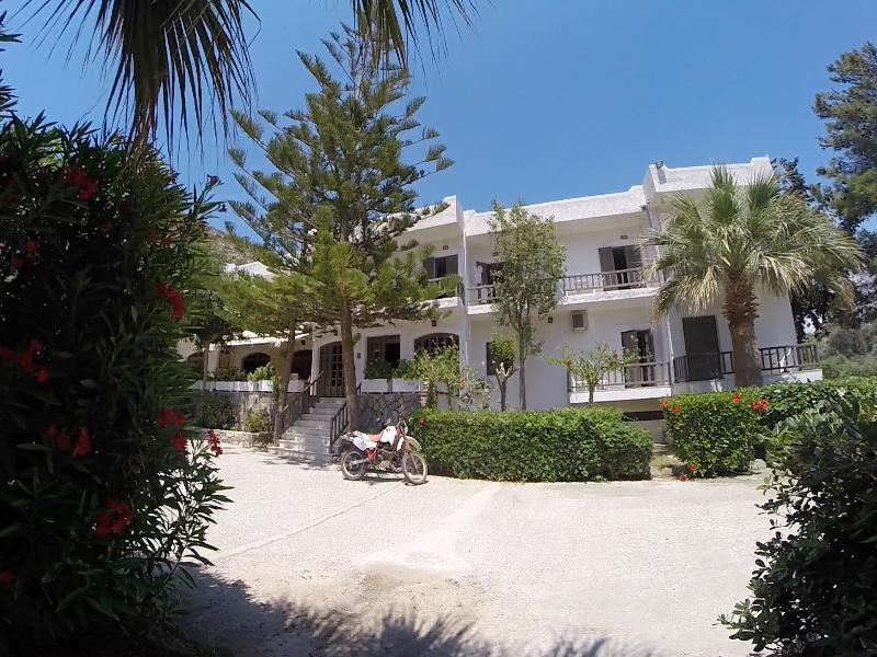 Valley Village Hotel
