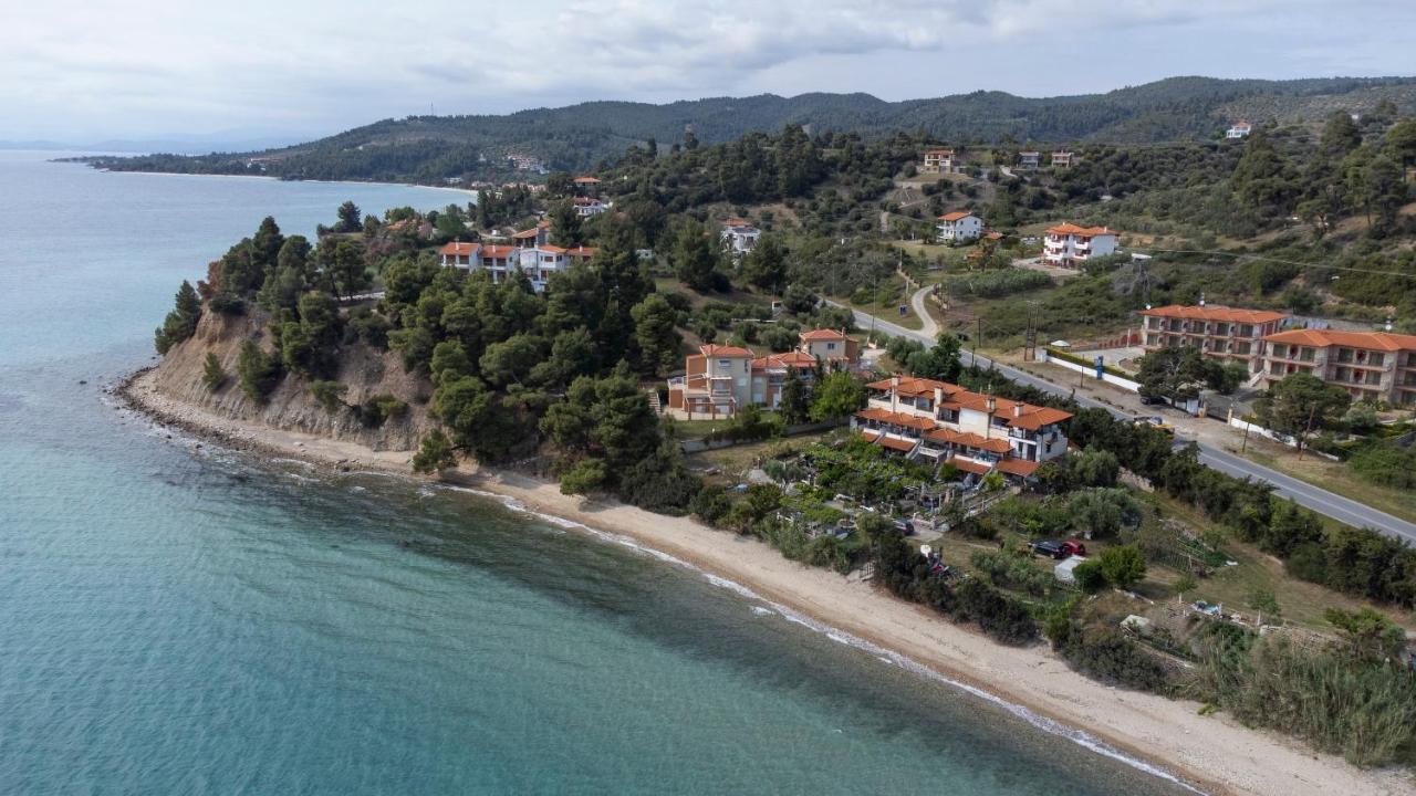Apartment On The Neos Marmaras