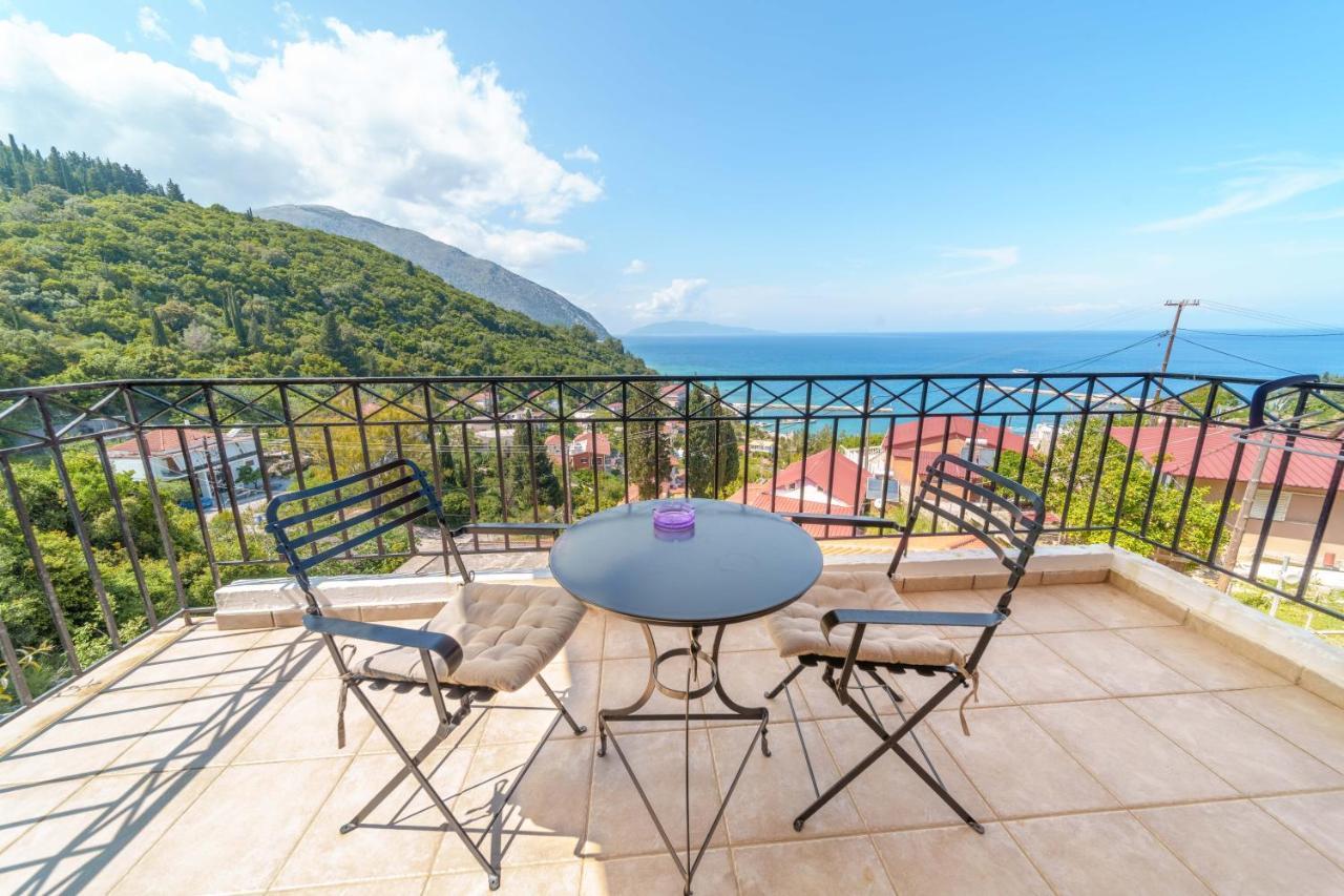Giannatos Studios- Isabella Apartment *