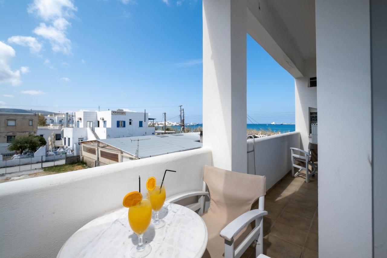 Livadia Apt B * Parikia (Paros)