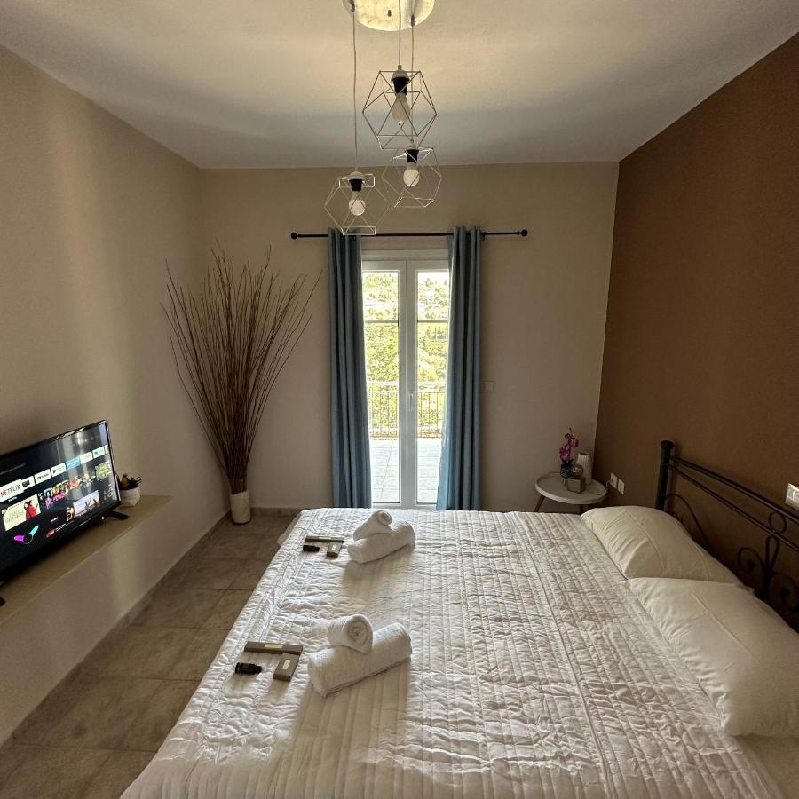 Assos Blue House Apartment