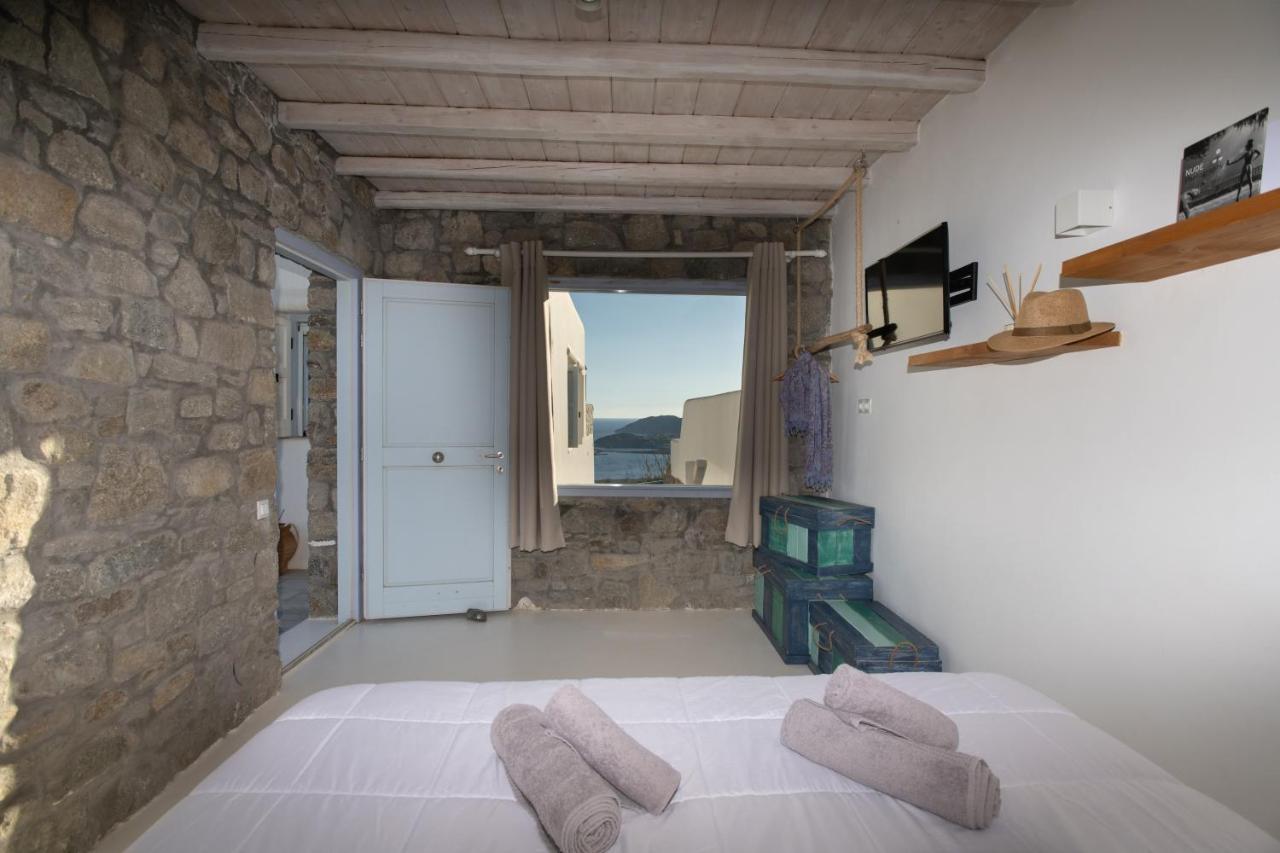 Private With Private Pool Pascals Villa *