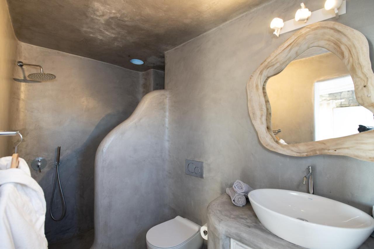 Private With Private Pool Pascals *