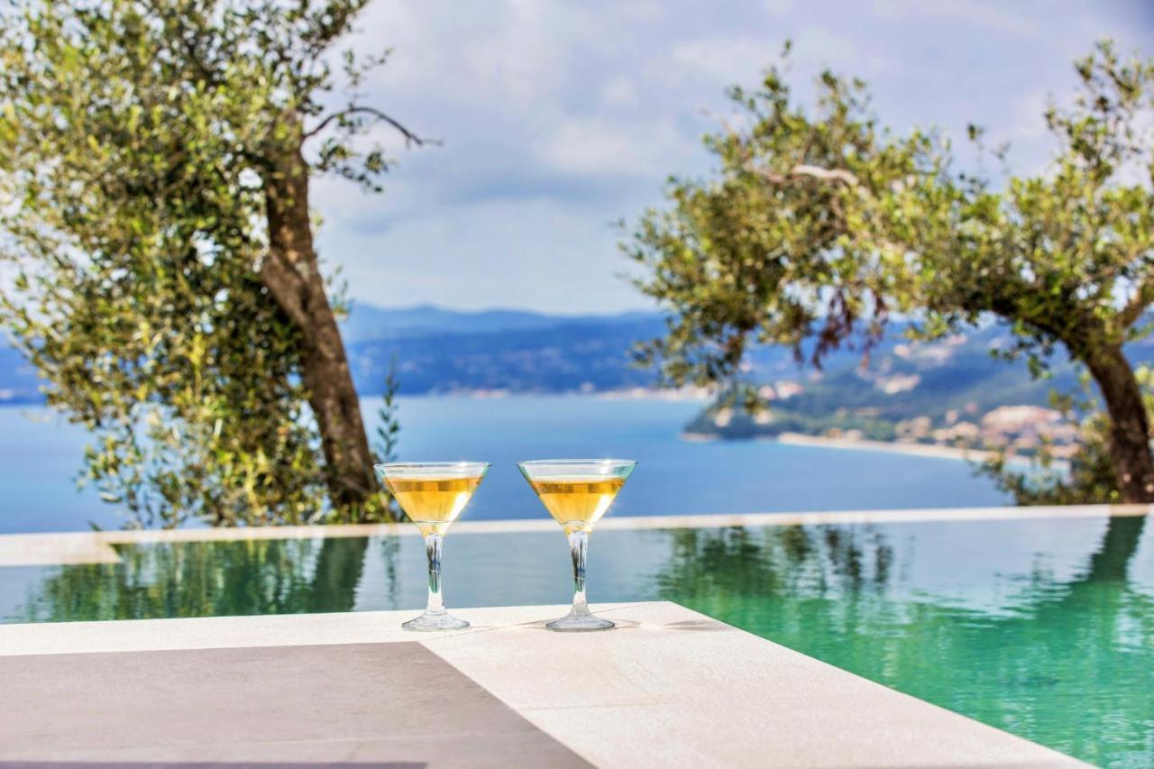 Ble Villa Katavolos
