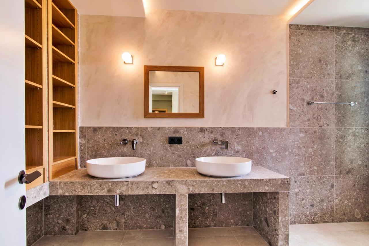 Ble Villa Katavolos