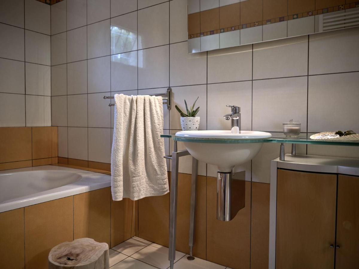 Anatoli - Tranquil Escape With Scenic Views, By Zantewize *