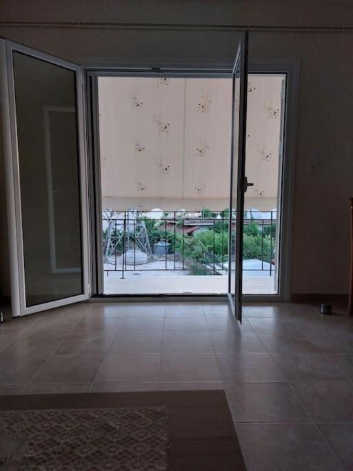 Apartment Theos *