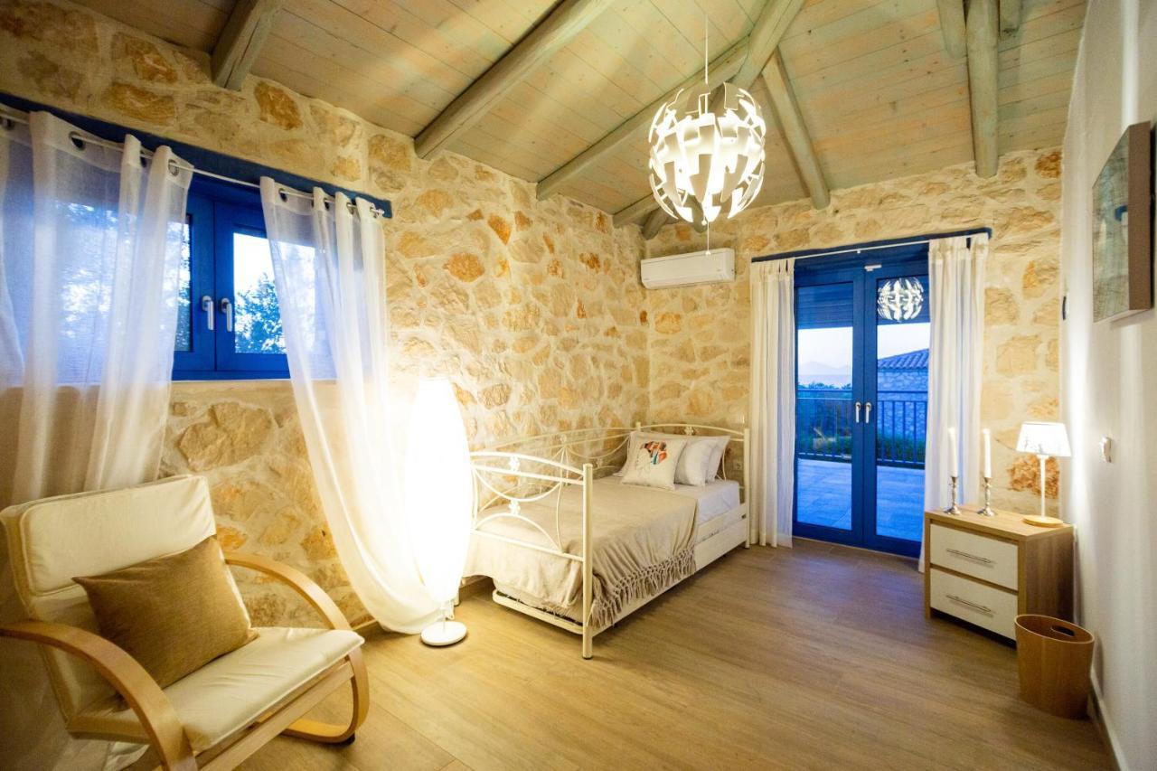 Rosemarie Villa *