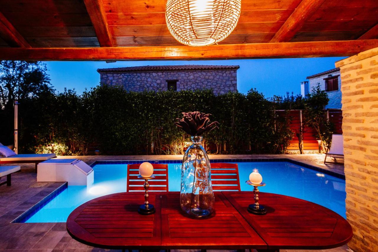 Rosemarie Villa *